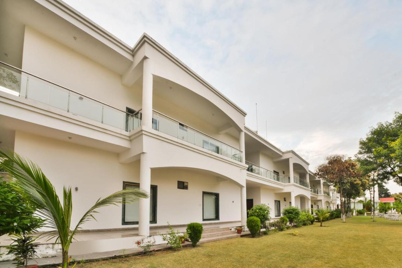 Palette - The Elegance Resort Chittorgarh Exteriör bild