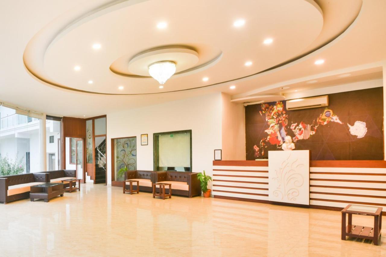 Palette - The Elegance Resort Chittorgarh Exteriör bild