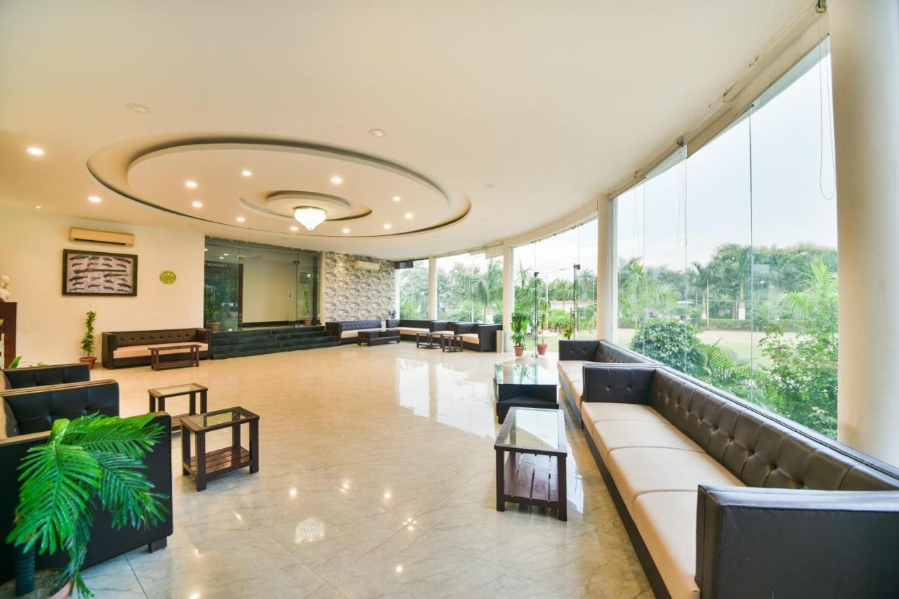 Palette - The Elegance Resort Chittorgarh Exteriör bild