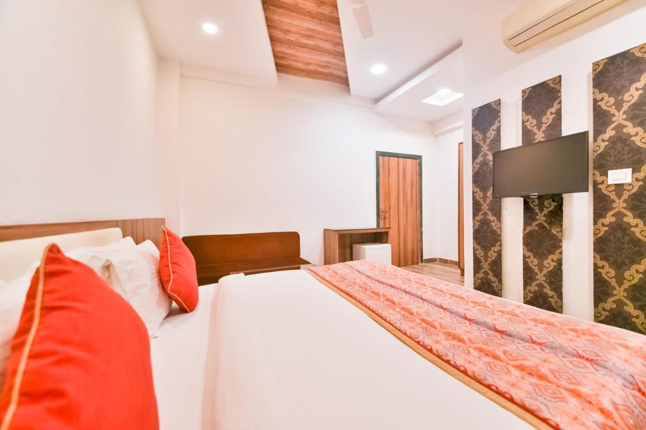 Palette - The Elegance Resort Chittorgarh Exteriör bild