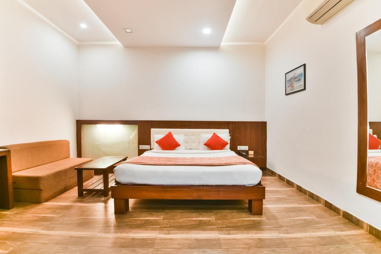 Palette - The Elegance Resort Chittorgarh Exteriör bild